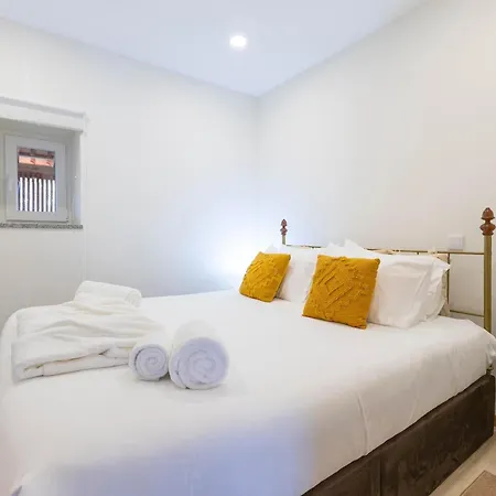 Historic Riverfront Watermill Private Access Villa Caminha