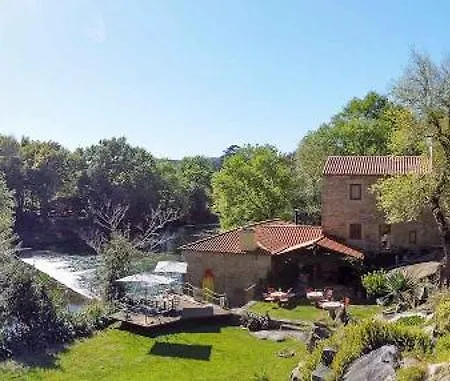 Historic Riverfront Watermill Private Access * Caminha