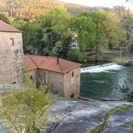 Historic Riverfront Watermill Private Access 빌라 카민하